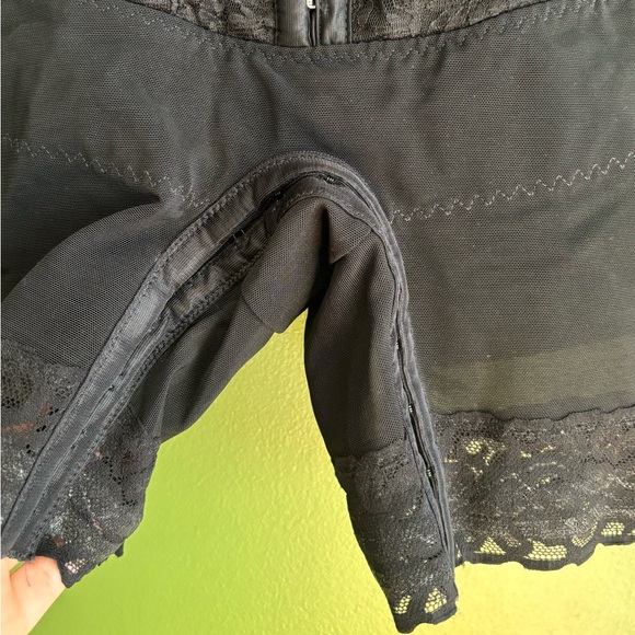 Body shaper - Picture 3 of 9